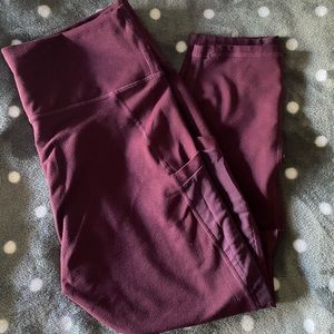 Fabletics cropped leggings